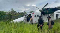 Pesawat tergelincir di Papua