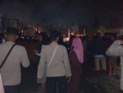 Delapan Kios di Sentani Terbakar 9 Delapan Kios di Sentani Terbakar
