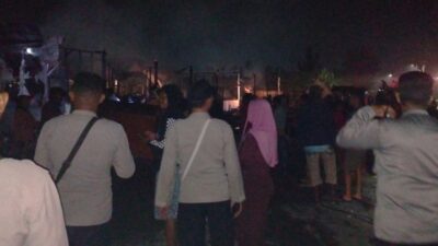Delapan Kios di Sentani Terbakar