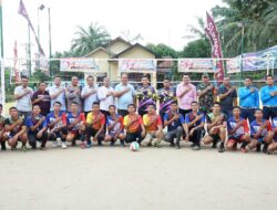 Pertandingan Voli di Aek Kuasan Berhadiah Puluhan Juta, Sportivitas Wajib Dijaga 12 Pertandingan Voli di Aek Kuasan Berhadiah Puluhan Juta, Sportivitas Wajib Dijaga