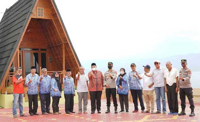 pariwisata di tanah datar