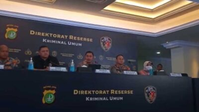 Kapolda Metro Jaya dan jajaran beri keterangan pers. (tribratanews.polri.go.id)