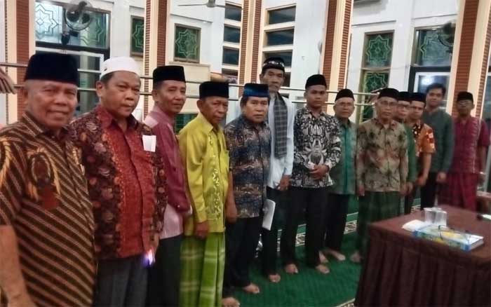 Pengurus terpilih dan penasihat foto bersama. (ist)