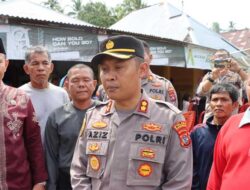 Kapolres Kota Pariaman Dengar Keluhan Warga di Lapau One 11 Kapolres Kota Pariaman Dengar Keluhan Warga di Lapau One