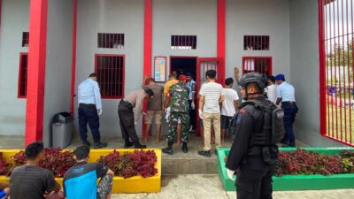 Ruangan Warga Binaan Lapas Dharmasraya Digeledah