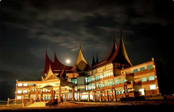 Kantor Bupati Limapuluh Kota. (wikipedia)