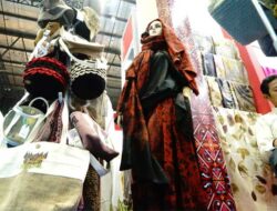 Ditampilkan di Inacraft 2023, Produk UKM Tanah Datar Diminati 10 Ditampilkan di Inacraft 2023, Produk UKM Tanah Datar Diminati