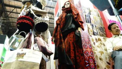 PAMERAN-Produk UKM Tanah Datar yang ditampilkan di pameran International Handicraft Trade Fair (Inacraft) 2023, Jakarta, Minggu (5/3/2023). (prokopim)