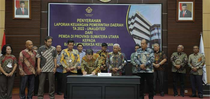 Pemerintah Kabupaten Asahan LKPD 2022 kepada Badan Pemeriksa Keuangan (BPK) Perwakilan Sumatera Utara di Medan, Jumat (10/3/2023).