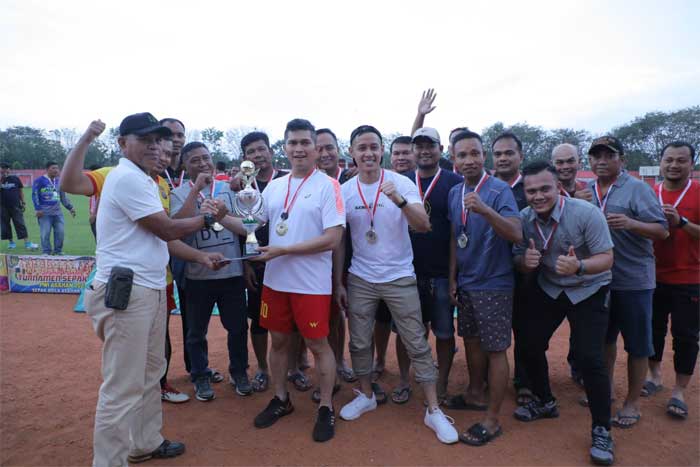 Sekda tutup turnamen Old Crack PWI Asahan 2023