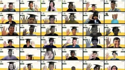 Peserta diskusi foto bersama