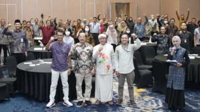 Foto bersama usai diskusi yang diadakan Sevima. (ist)
