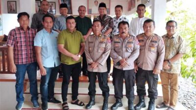 Lebaran, Kapolres Dharmasraya Kunjungi Ketua DPRD