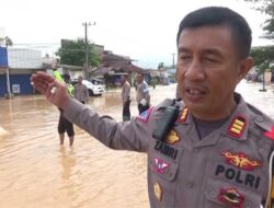 Ruas Sijunjung-Teluk Kuantan Tergenang Banjir
