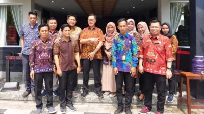 Foto bersama usai sosialiasi