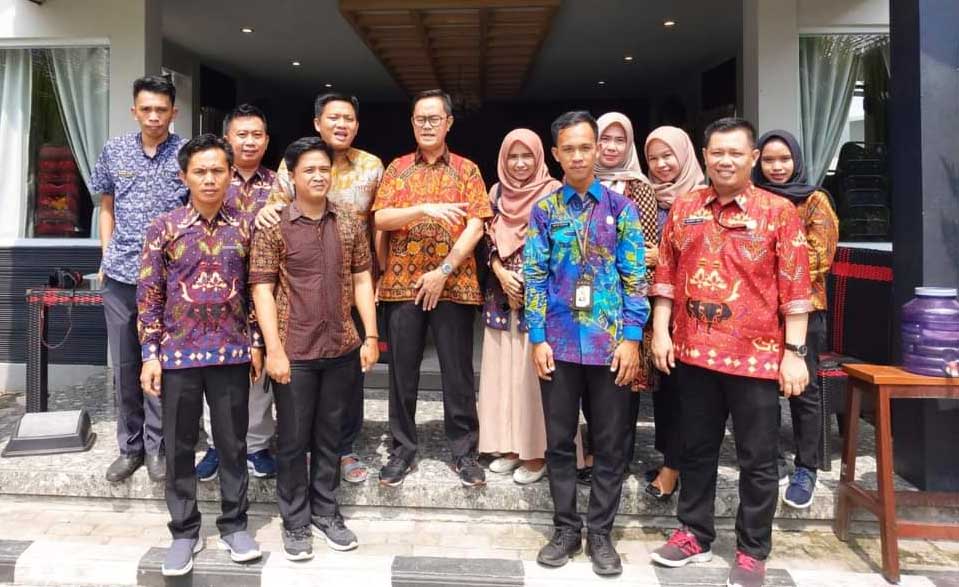 Foto bersama usai sosialiasi
