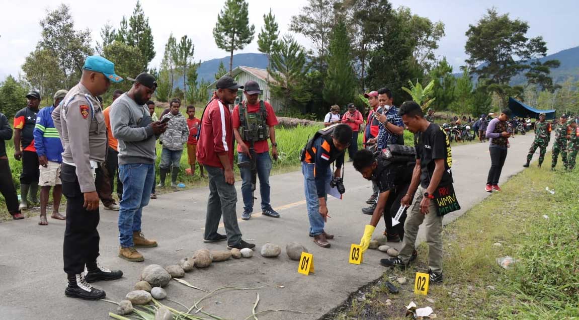 Polisi olah TKP kasus penembakan