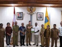 Terobosan Bupati Freddy Thie, Masyarakat Yamor Bisa Dapatkan Layanan Kesehatan di Nabire