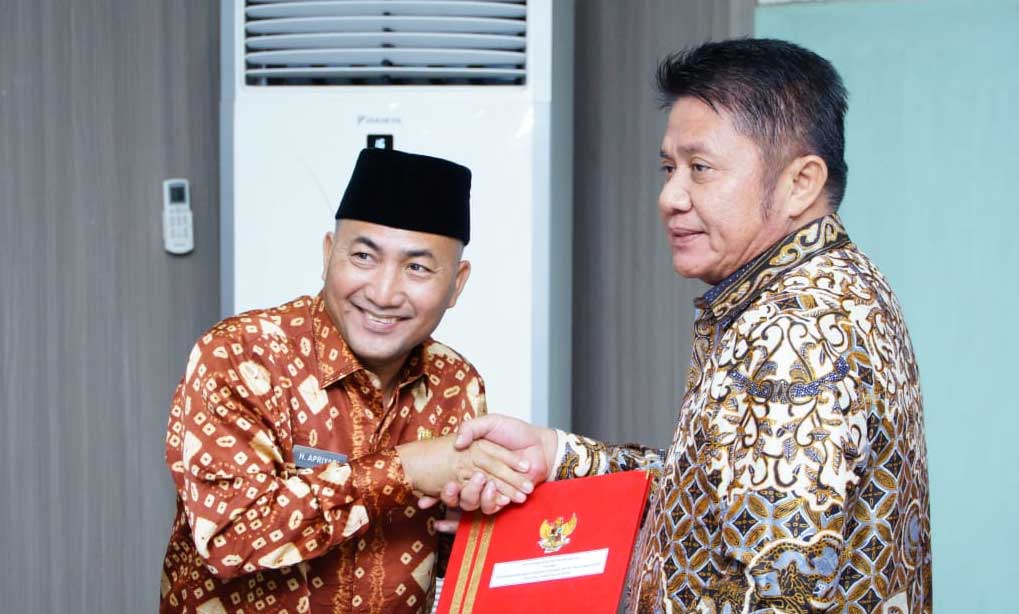 Gubernur serahkan SK pada Pj Bupati Muba