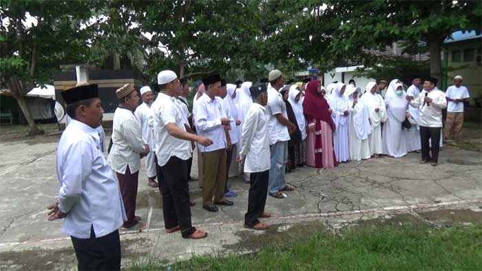 Calon jemaah haji ikuti manasik yang di Kantor Kemenag Dharmasraya