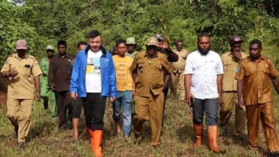 Bupati Freddy Thie tinjau sumber air bersih di Kampung Ure.