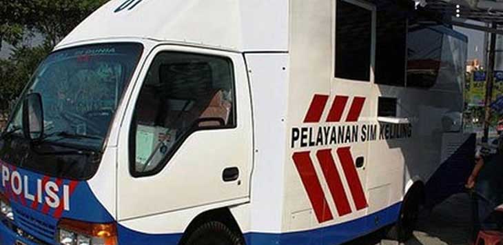 Mobil pelayanan SIM keliling. (pojoksatu)
