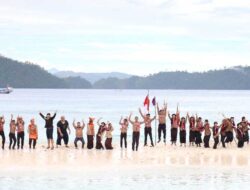 UKM Pramuka Undhari Lantik Anggota di Pulau Pamutusan