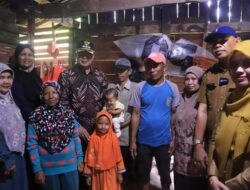 Antar Bantuan bagi Keluarga Rentan Stunting, Wali Kota Solok Juga Perintahkan Rehab Rumah