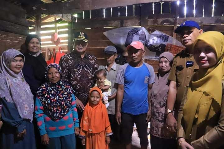 Wali Kota Zul Elfian kunjungi rumah warga yang rentang stunting