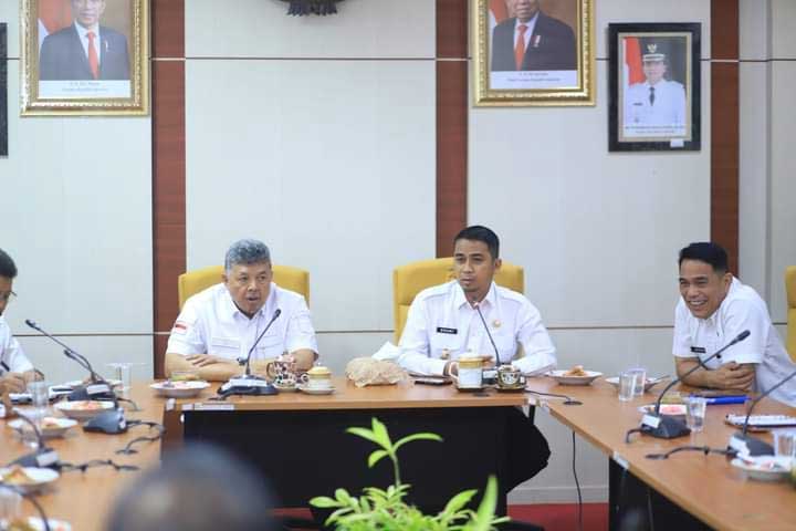 Wali Kota Solok rapat bersama OPD