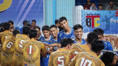 Atlet voli yang bermain di Nagari Batu Taba. (prokopim)