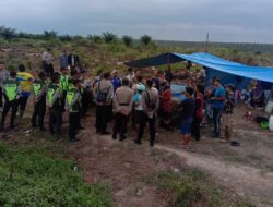 Tak Ingin Lahan Dikuasai Perusahaan, Warga Berkemah di Kebun Sawit 12 Tak Ingin Lahan Dikuasai Perusahaan, Warga Berkemah di Kebun Sawit