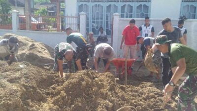 Peserta Latsitardanus Bersihkan Masjid di Tampang, Diakhiri dengan Makan Bersama