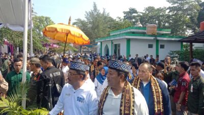 Bupati dan pejabat lainnya hadiri pembukaan World Surf League