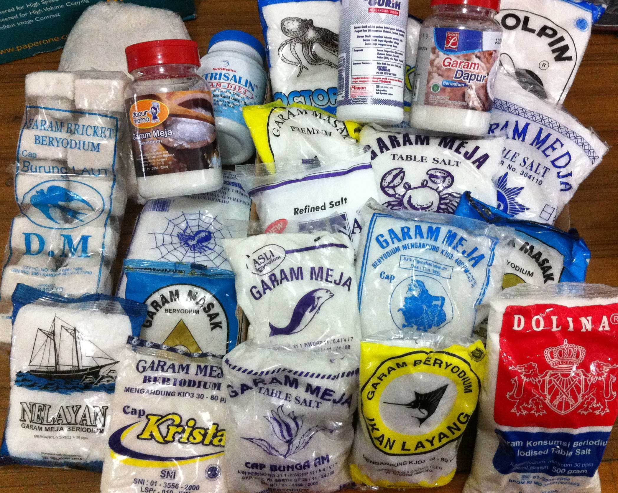 Garam beryodium yang dijual di pasar. (YLKI)