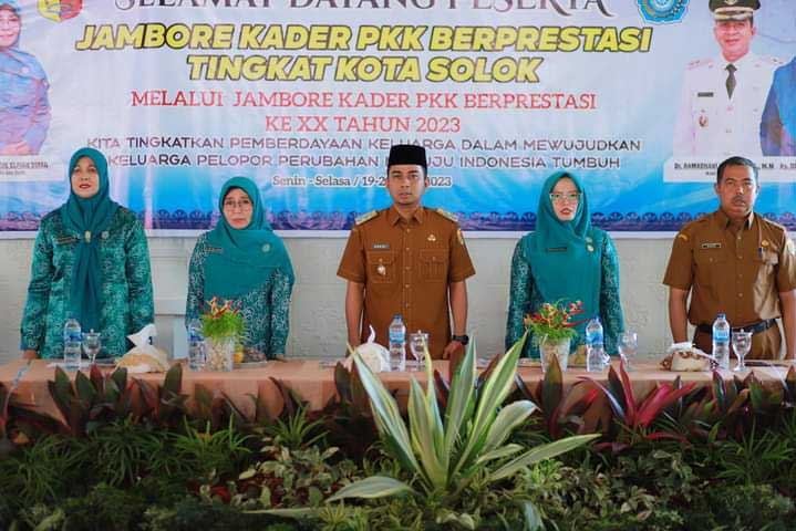Foto bersama usai pembukaan jambore PKK