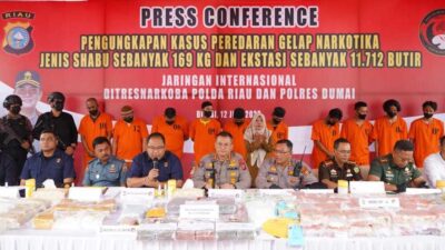 Direktorat Reserse Narkoba Polda Riau Bersama Polres Dumai Amankan 168,89 Kilogram Sabu dan 11.712 Butir Ekstasi