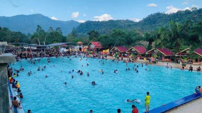 Musim Panas, Enaknya Berendam, Ini Kolam Renang di Padang yang Menarik Dikunjungi