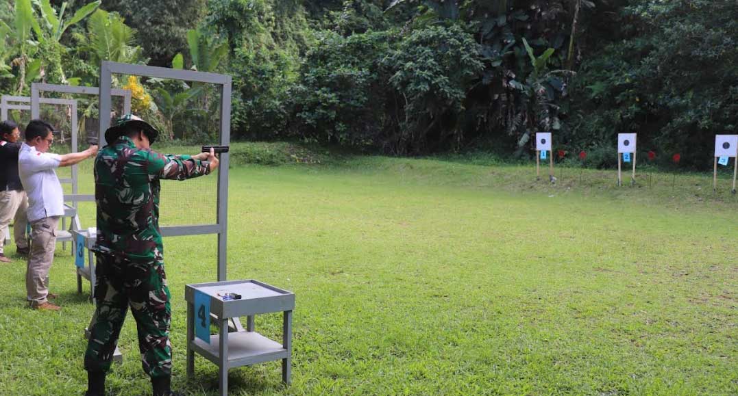 Jajaran forkopimda ikuti lomba menembak di Mapolres Klungkung. (ist)