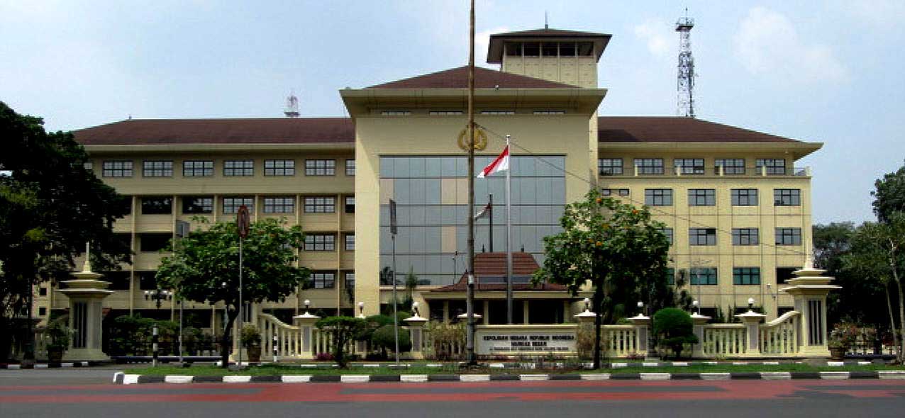Markas Besar Kepolisian Republik Indonesia. (polri)