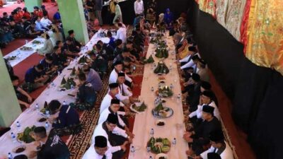 Peserta Latsitardanus Makan Barojin Bersama Wali Kota Solok