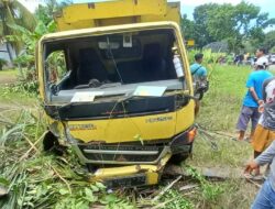 Colt Diesel Tabrak Motor, Warga Rokan Hulu Jadi Korban Lakalantas di Dharmasraya