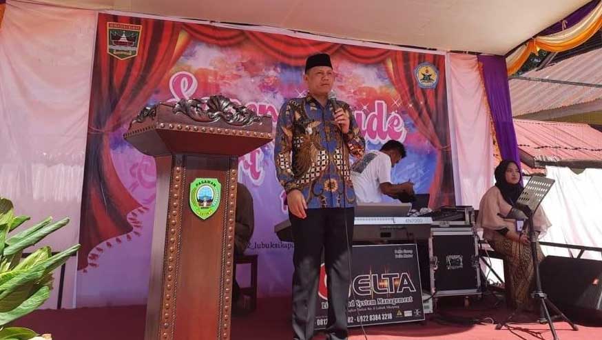 Wakil Bupati Pasaman, Sabar AS beri sambutan saat hadiri P5 dan pentas seni yang diadakan di SMAN 2 Lubuk Sikaping.