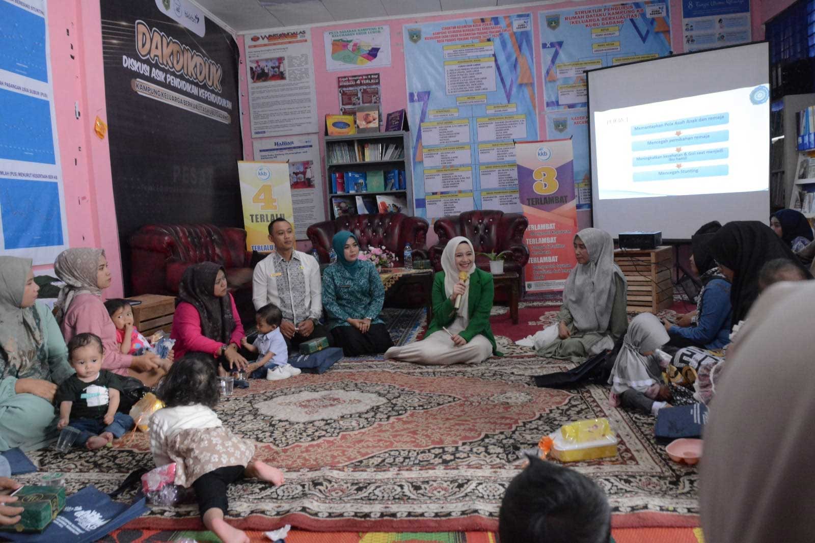 Sosialisasi pencegahan stunting di Padang Panjang. (kominfo)