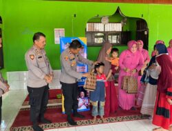 Polsek Pulau Punjung Serahkan Bantuan Pendidikan
