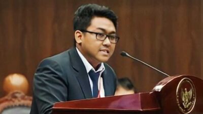Prof. Dr. Ibnu Sina Chandranegara
