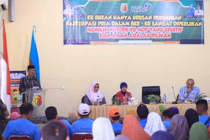 Sekda Kota Solok hadiri penilaian kelompok KB pria di Lubuk Sikarah