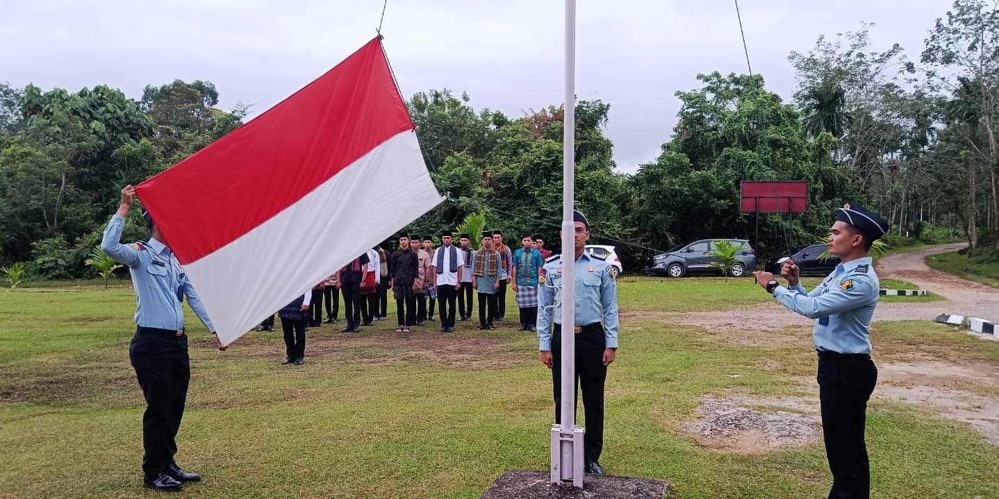 Upacara bendera di Lapas Dharmasraya memperingati Hari Lahir Pancasila