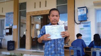 Warga desa yang di data kependudukan tercatat sudah meninggal, tapi masih hidup
