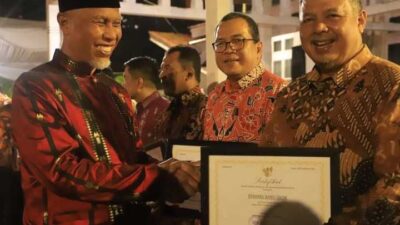 Wali Kota Solok terima sertifikat warisan budaya tak benda dari gubernur